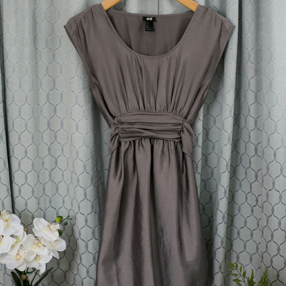 Gray and Silver H&M Shortsleeved Mini Dress
